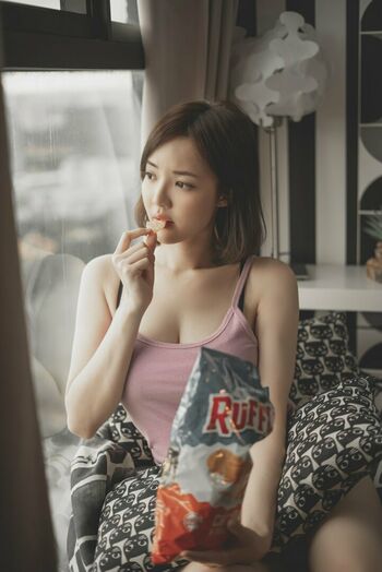Ying Tze