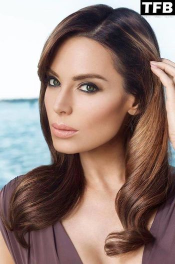 Yoanna House