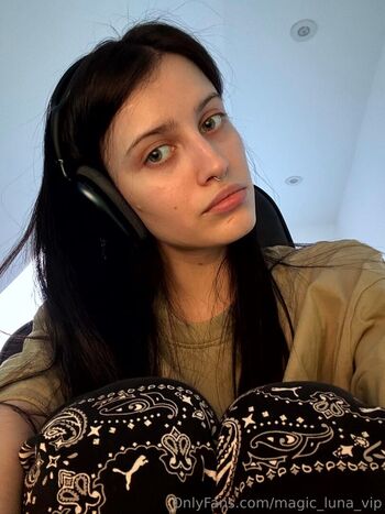 Your_Luna