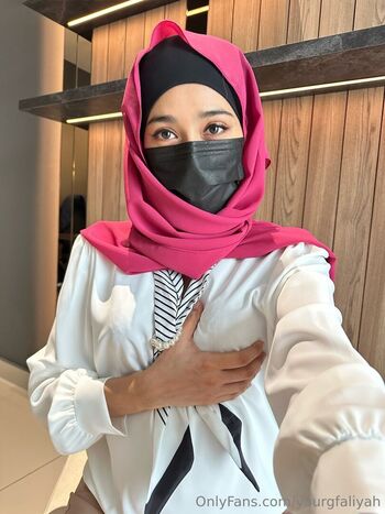 yourgfaliyah