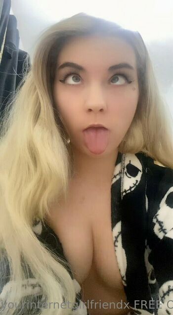 yourinternetgirlfriendx