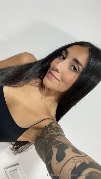 yoursofiaarose