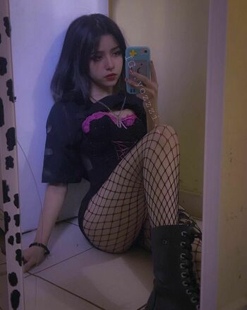 _.yozzzi._