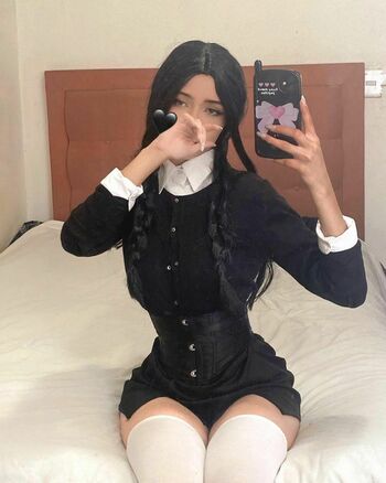 _.yozzzi._