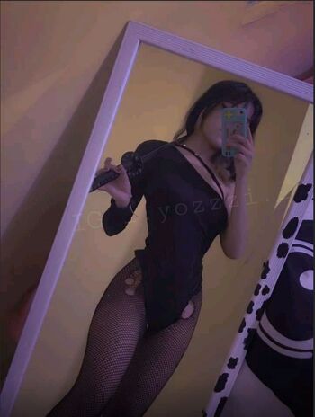 _.yozzzi._