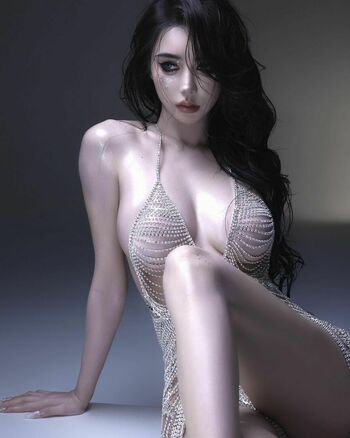 Yuan Sayuki Weme