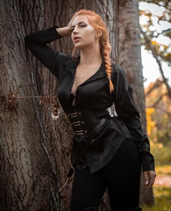 Yuliya Fox