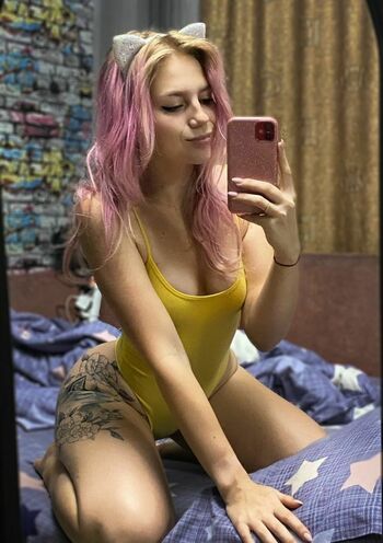 Yuliya Fox