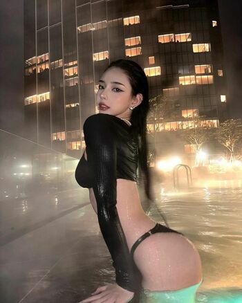 Yuna1_27