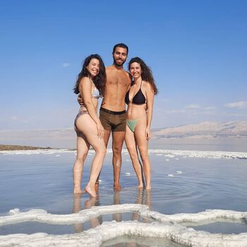 Yuvl Knobel