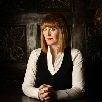 Yvette Fielding