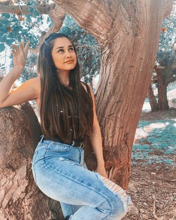 Yvette Monreal