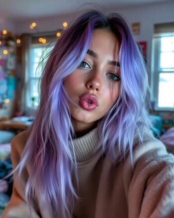 Zoe Fox