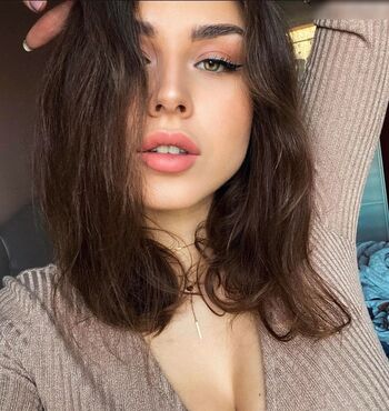 Zoe Matthea