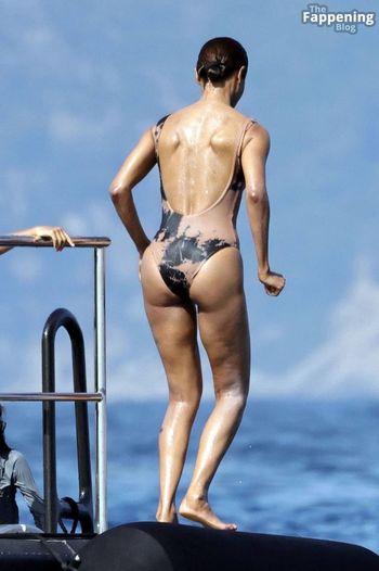 Zoe Saldana