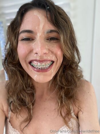 zoewildefree