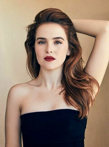 Zoey Deutch