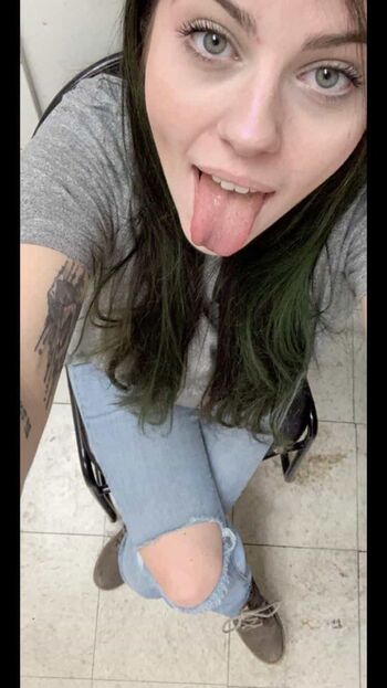 Zoey Wilde