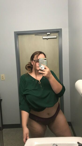 zoeykatexo2