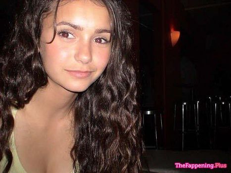 Nina Dobrev