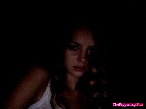 Bijou Phillips