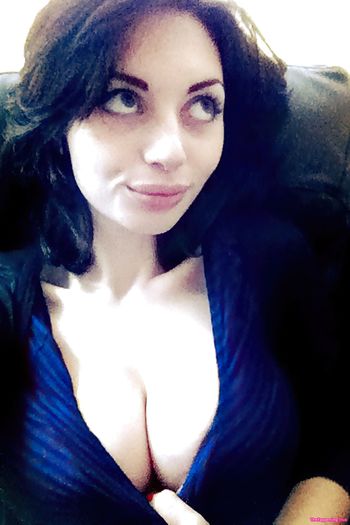 Vonny Moyes