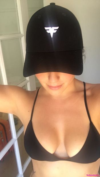 Olympia Valance