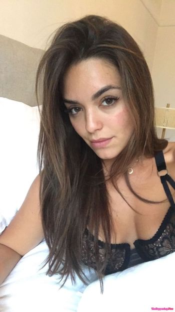 Olympia Valance