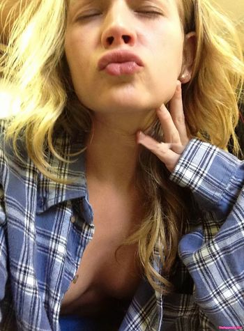 Britt Robertson